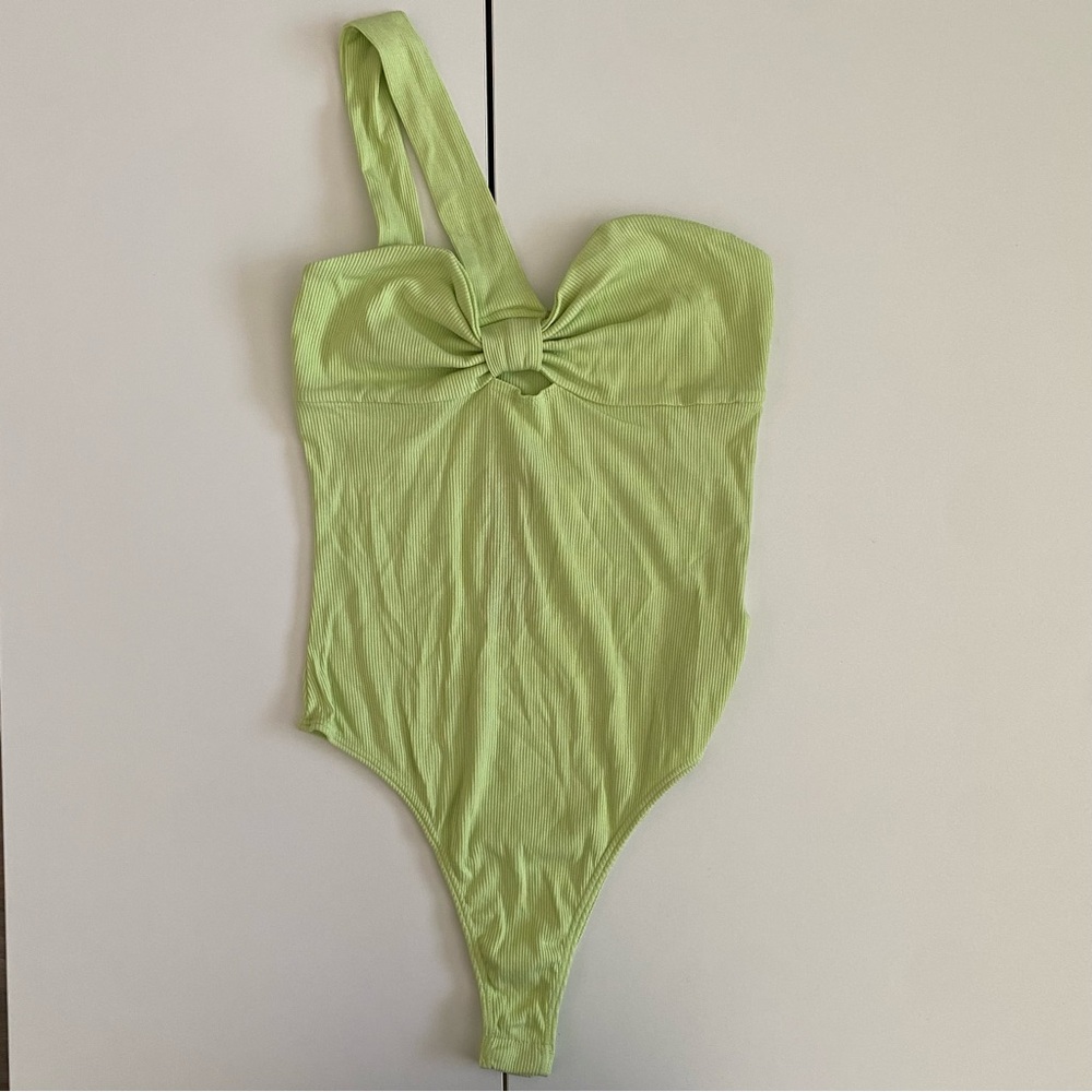 Lulu's Ribbed Bodysuit - Picture 2 of 5